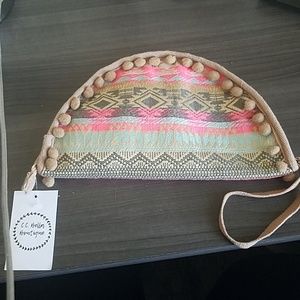 Gorgeous taco clutch
